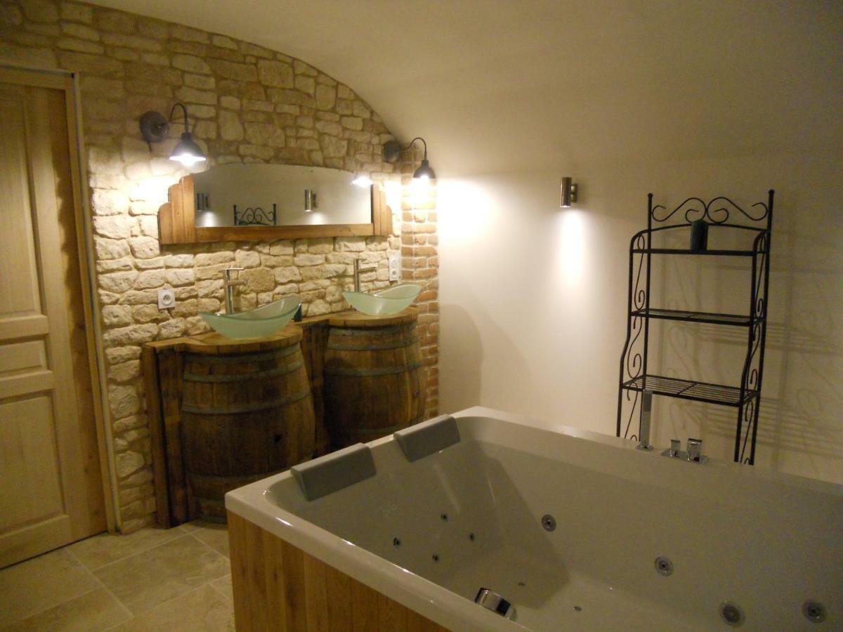 Gite La Nuit Etoilee Chez Champagne Mathelin Mareuil-le-Port Екстериор снимка