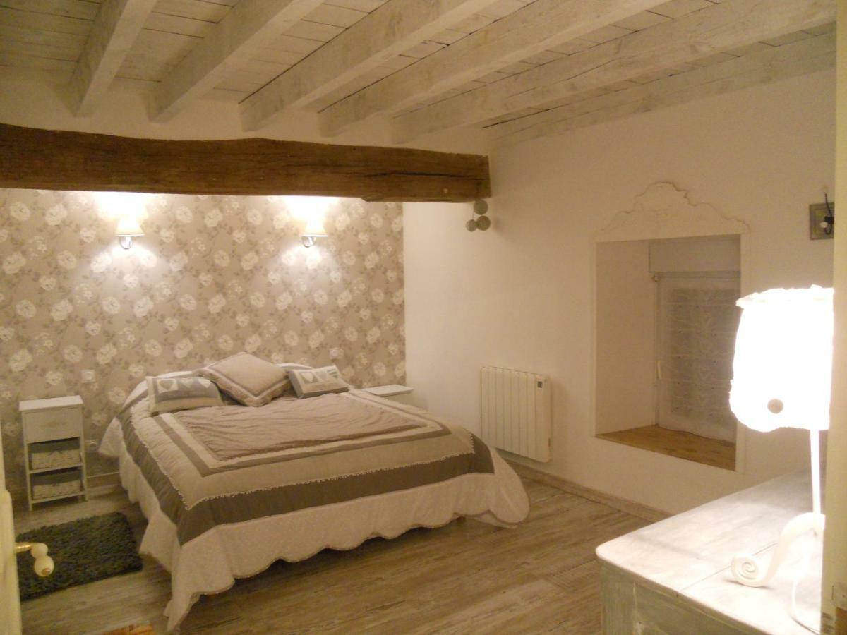 Gite La Nuit Etoilee Chez Champagne Mathelin Mareuil-le-Port Екстериор снимка